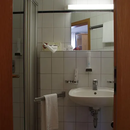 Szálloda Zum Treuen Bartel 3*