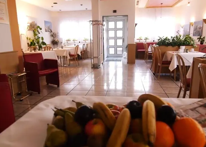 Zum Treuen Bartel 3*