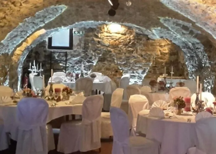 Zum Treuen Bartel 3*