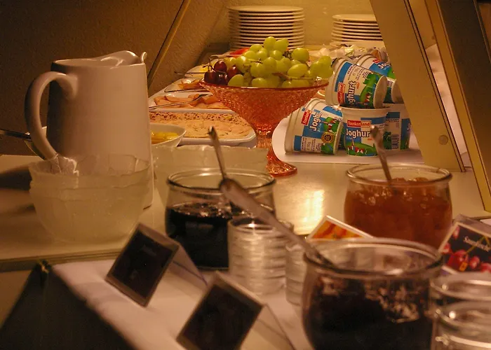 Zum Treuen Bartel 3*